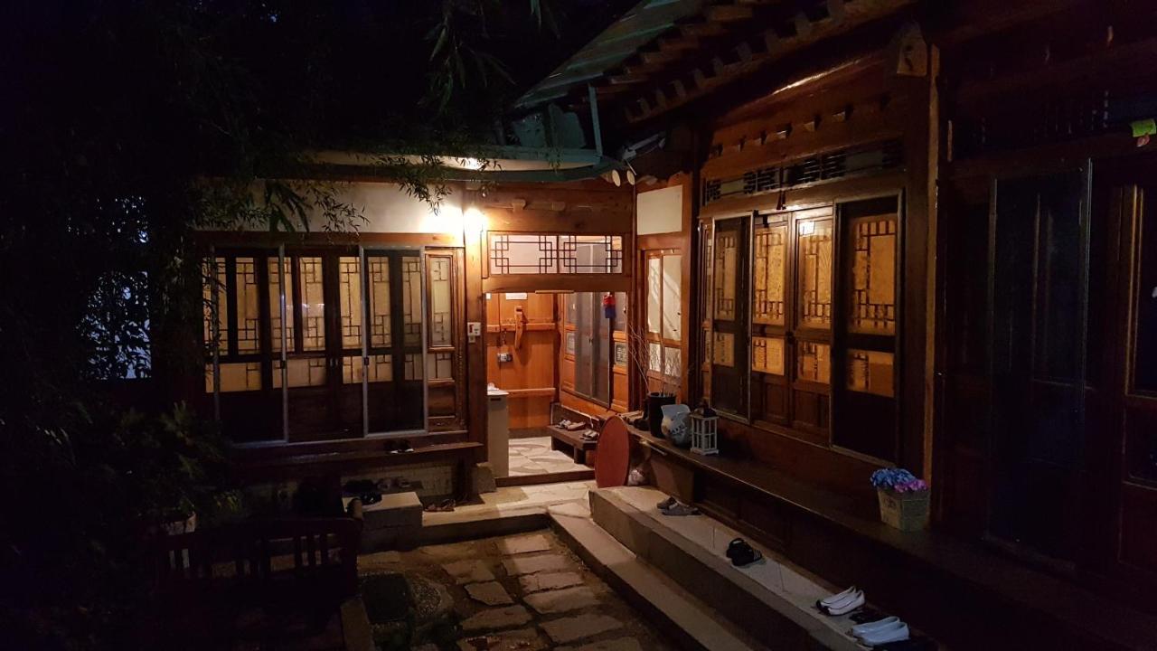 Gongsimga Hanok Guesthouse Seúl Exterior foto