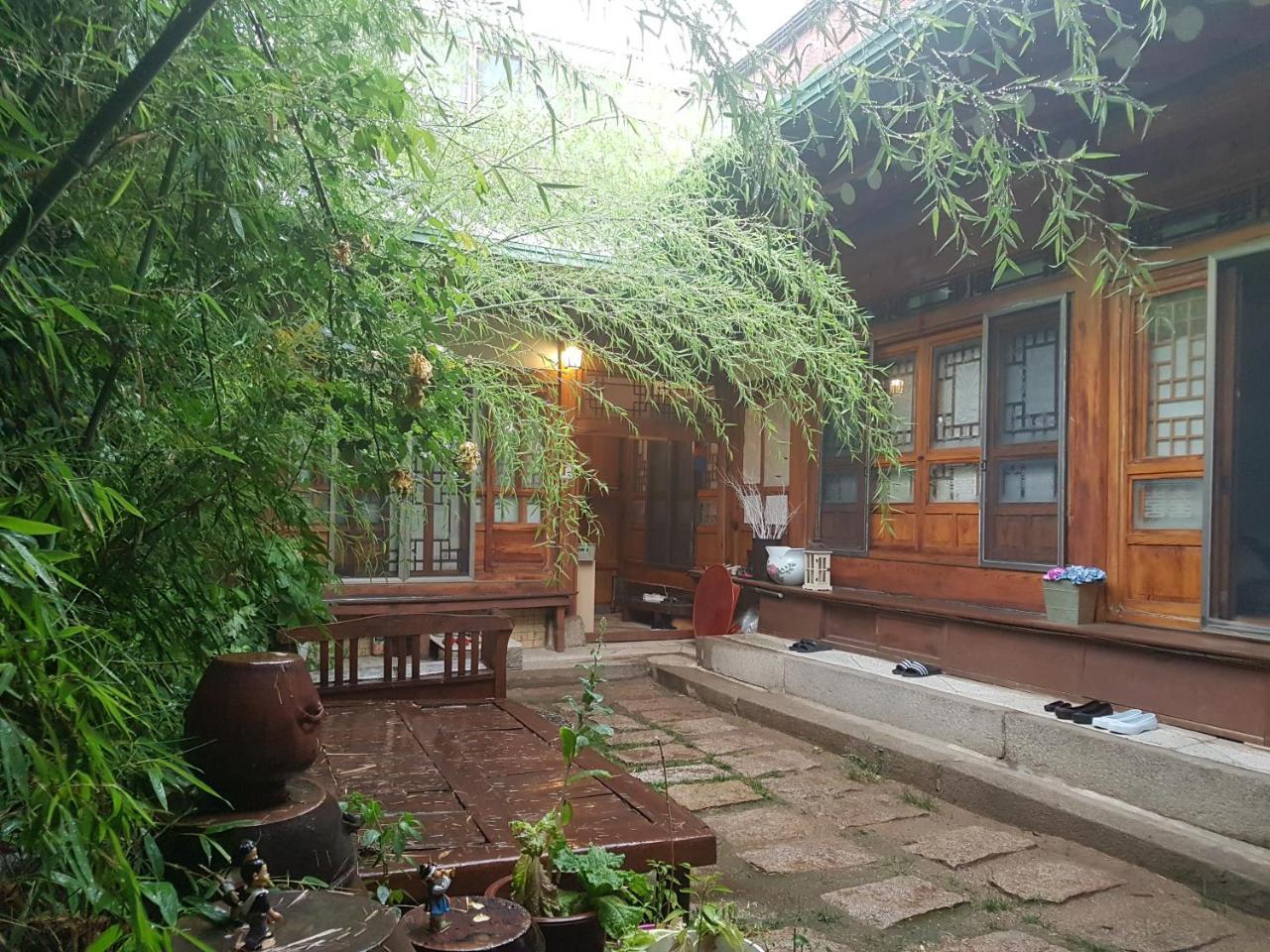 Gongsimga Hanok Guesthouse Seúl Exterior foto